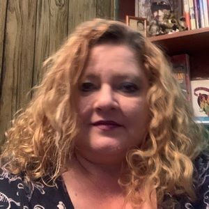 Meet your Posher, Candace